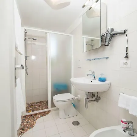 La 48 Holiday home *